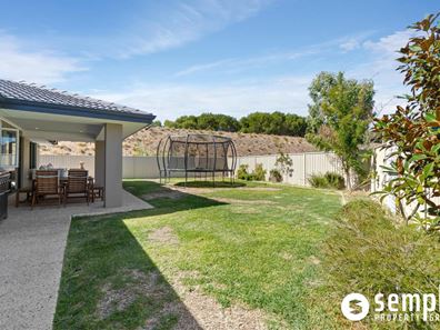 27 Crystalline Road, Spearwood WA 6163