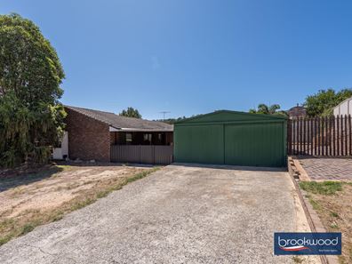 2 Thaxted Place, Swan View WA 6056
