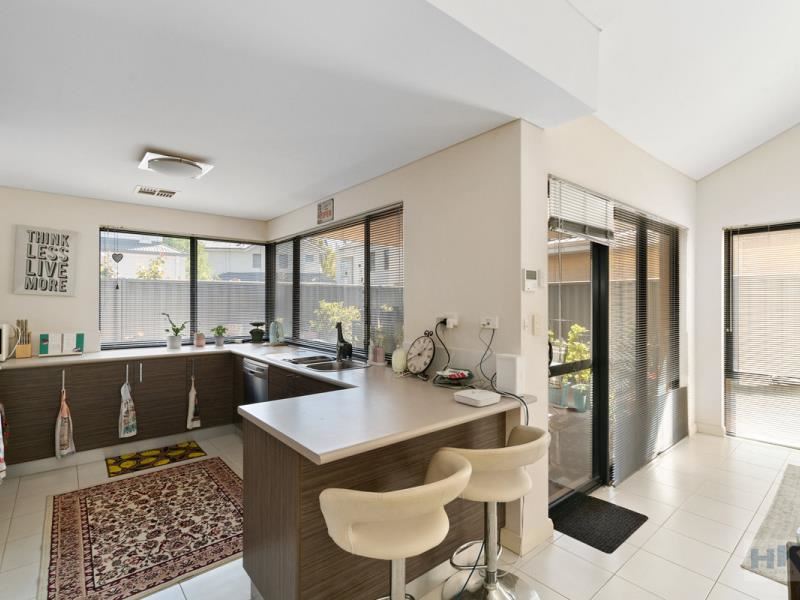 39 Harman Place, Aveley
