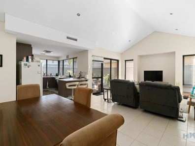 39 Harman Place, Aveley WA 6069