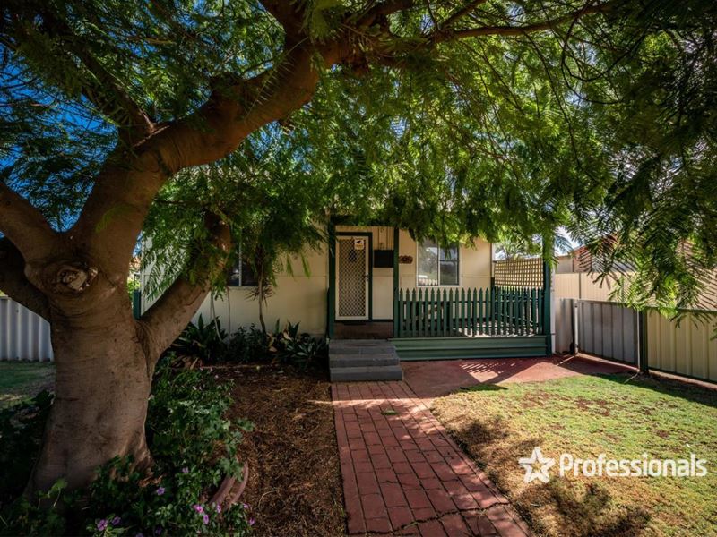 475 Chapman Road, Bluff Point