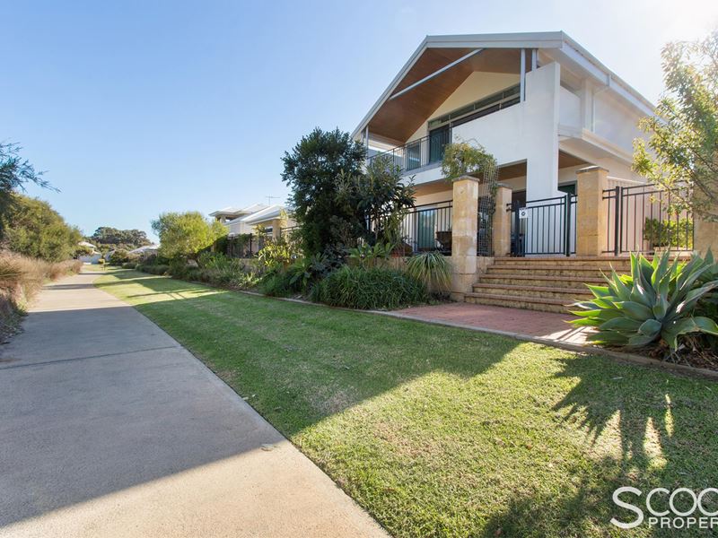 22 Francois Lane, Lake Coogee WA 6166