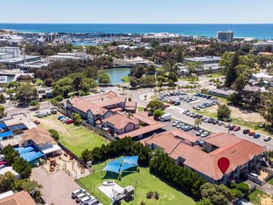 18/1-3 Hackett Street, Mandurah WA 6210