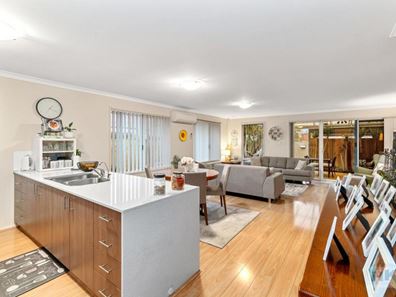 34 Harberton Parkway, Ellenbrook WA 6069