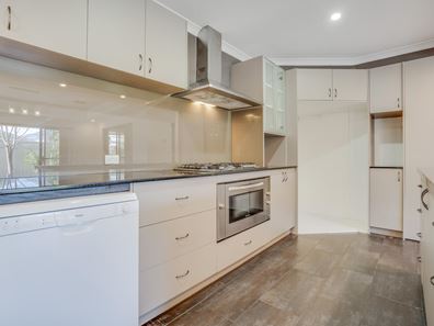 120 Holmes Street, Southern River WA 6110