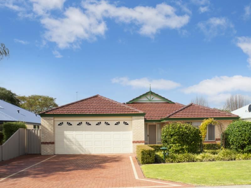 7 Murdoch Way, Abbey