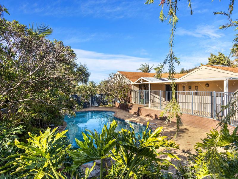 11 Maynard Way, Karrinyup