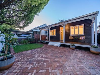 18 Cuthbert Street, Shenton Park WA 6008