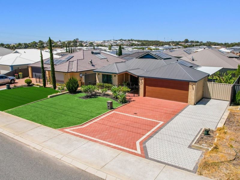 59 McLaren Avenue, Beeliar