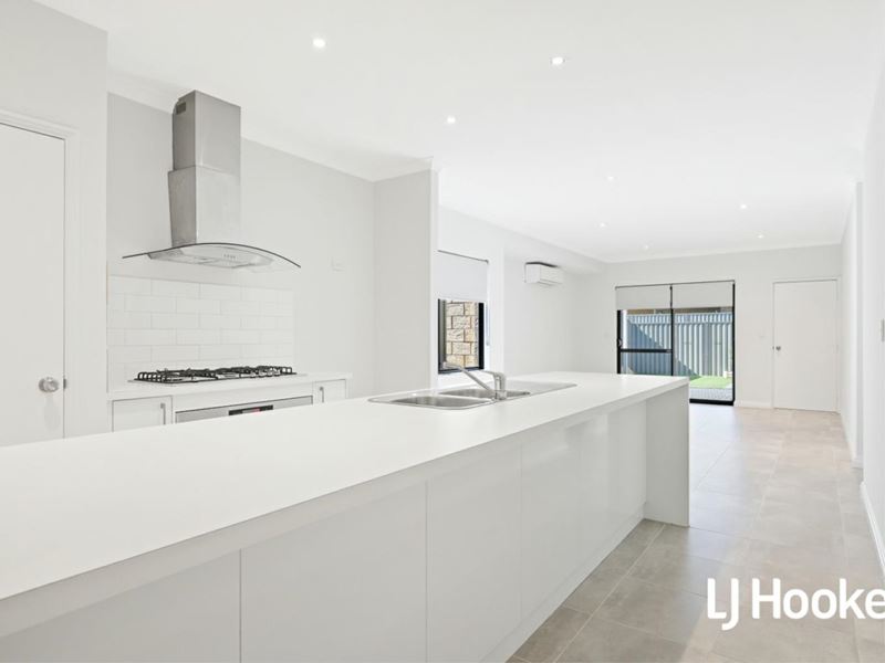11 Kinsella Avenue, Byford