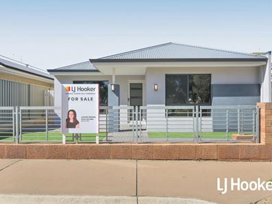 11 Kinsella Avenue, Byford WA 6122