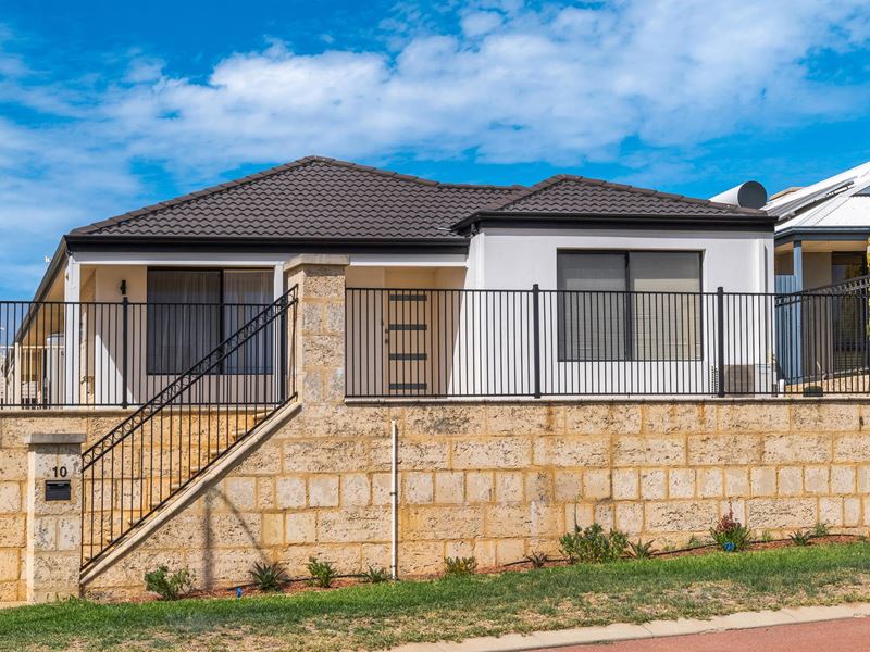 10 Salome Crescent, Lakelands WA 6180