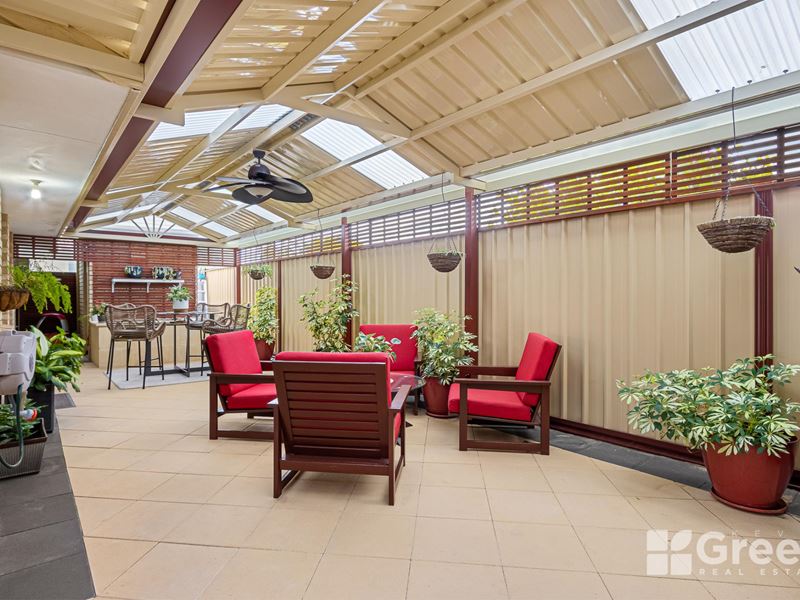 10/2 Loaring Street, Mandurah