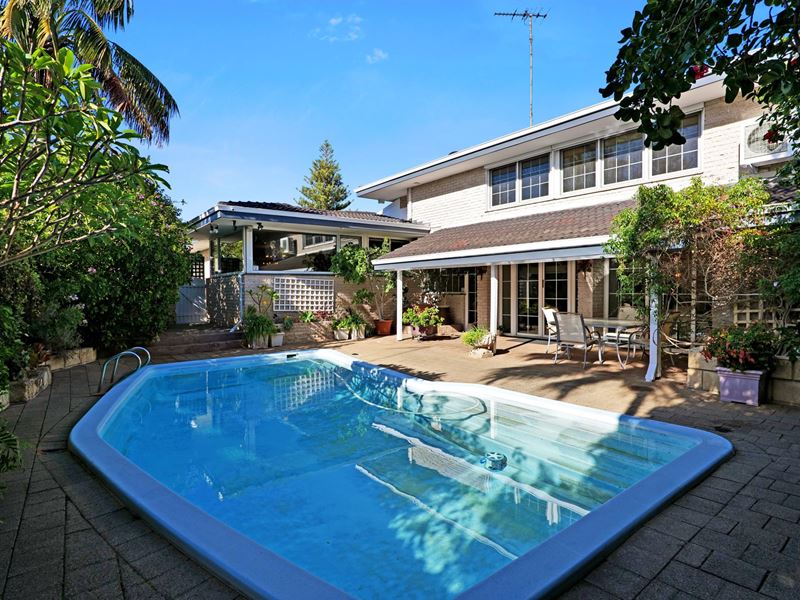 6 Fyfe Court, Trigg