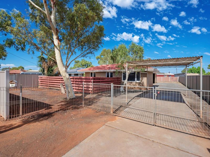 18 Kapai Place, South Kalgoorlie