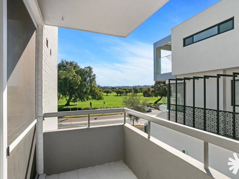 23/240 Mill Point Road, South Perth