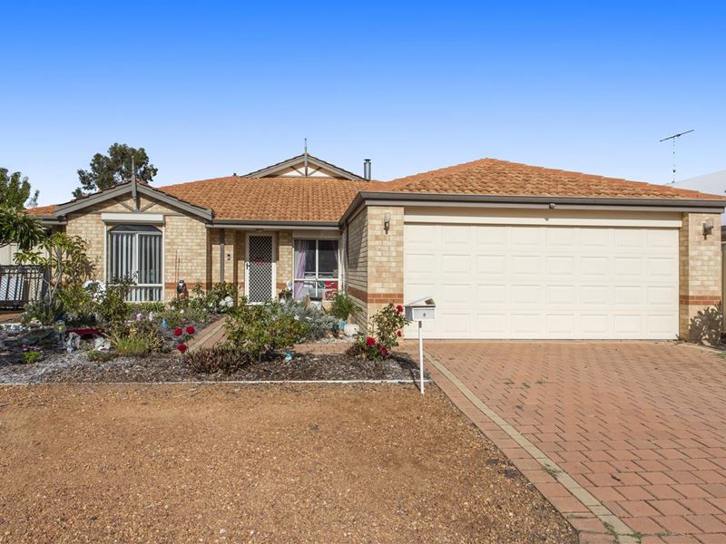 8 Wells Road, Pinjarra WA 6208