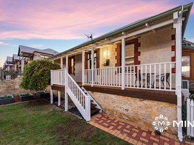 6 Livingstone Street, Beaconsfield WA 6162