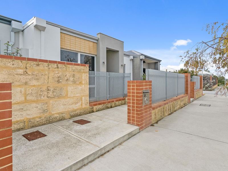 25 Perkins Drive, Clarkson