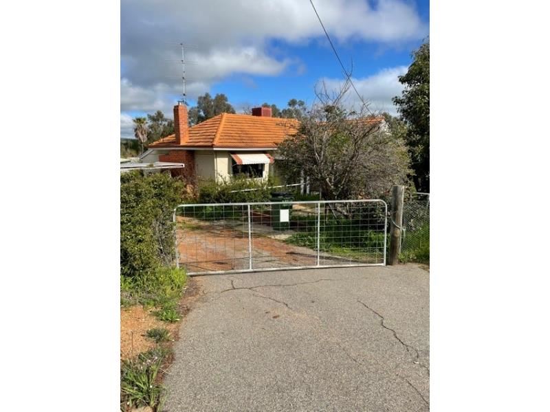 37 Suburban Road, York
