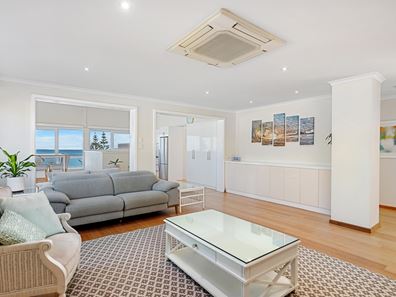 7/4 Warnham Road, Cottesloe WA 6011