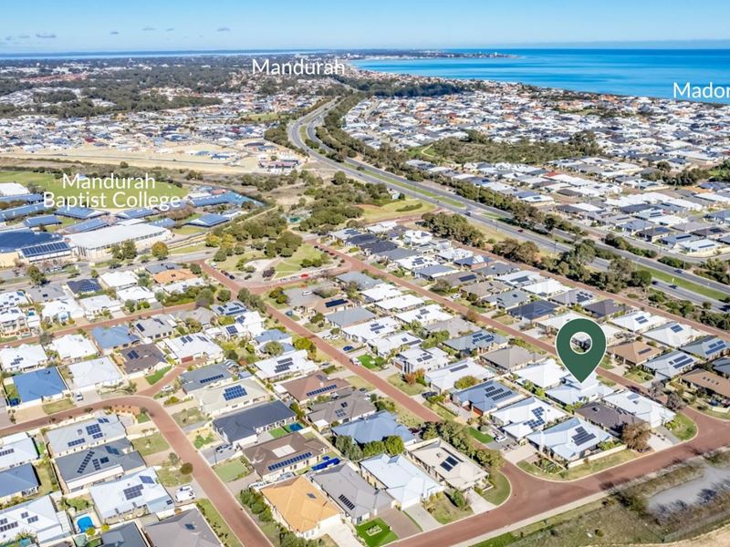 28 Jasper Way, Lakelands