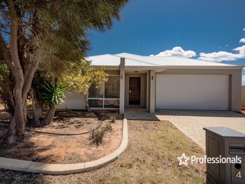 4 Lapwing Way, Wandina WA 6530