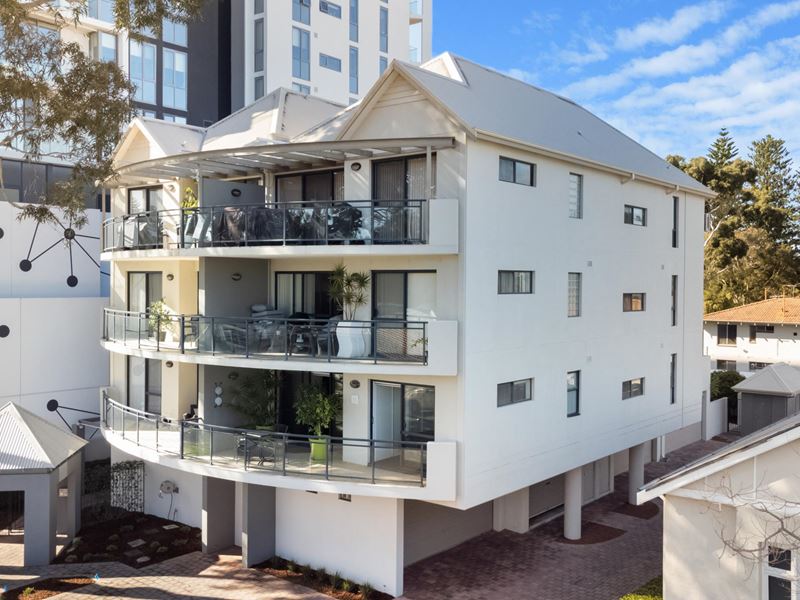 2/24 Charles Street, South Perth