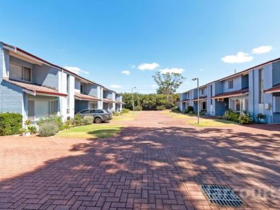 4/71 Tendring Way, Girrawheen WA 6064