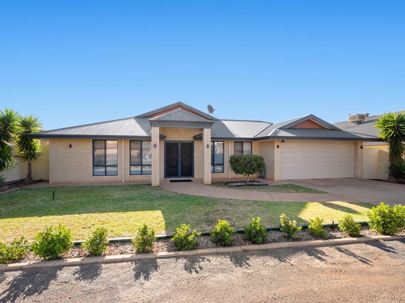 10 Purna Place, Hannans