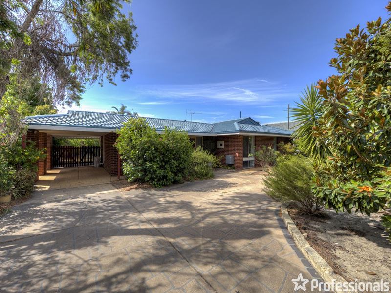 13 Lawrence Street, Gosnells WA 6110