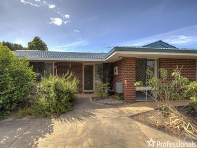 13 Lawrence Street, Gosnells WA 6110