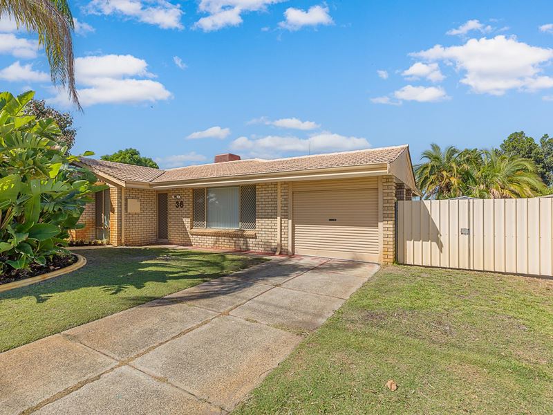 36 Forest Lakes Drive, Thornlie