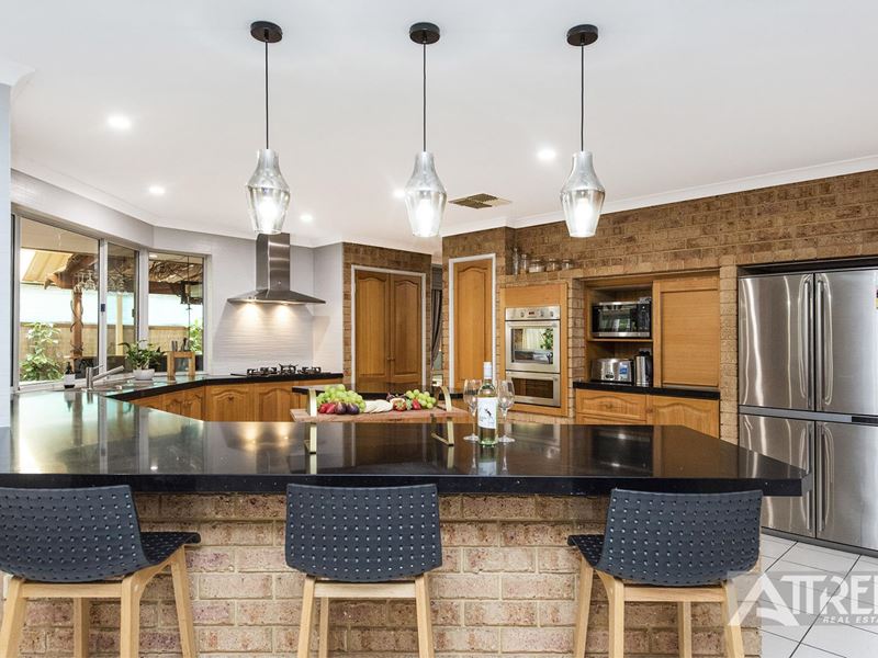 26 Templetonia  Retreat, Canning Vale