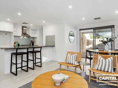 6b Coral St, Scarborough WA 6019