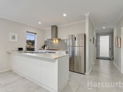 44 Mozart Lane, Banksia Grove WA 6031