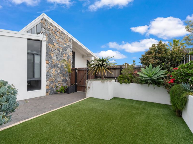 12 Coral Street, Craigie