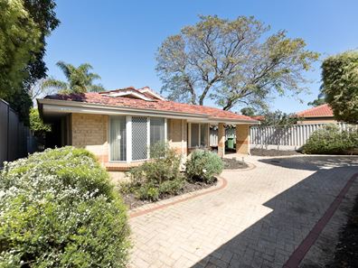 35B Coleman Crescent, Melville WA 6156