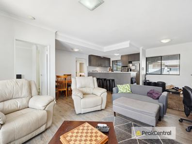 30/2 Stockton Bend, Cockburn Central WA 6164