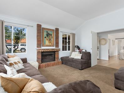 6 Lehmans Mews, Gwelup WA 6018