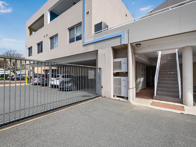 11/190 Scarborough Beach Road, Mount Hawthorn WA 6016