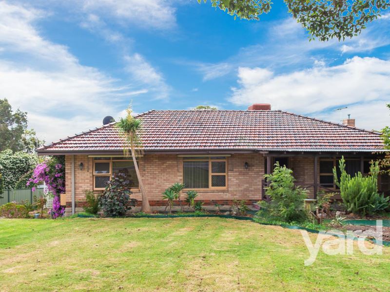 1 Braydon Road, Attadale WA 6156