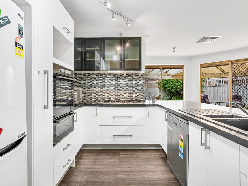 71 Mataitai Loop, Cooloongup