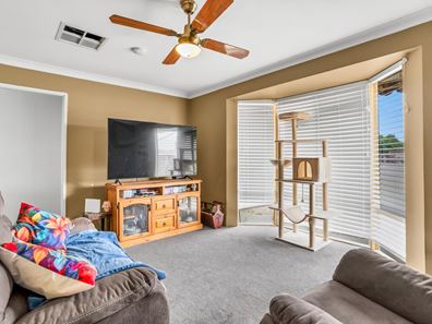 71 Mataitai Loop, Cooloongup WA 6168