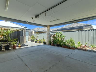 54 Jubilee Avenue, Success WA 6164