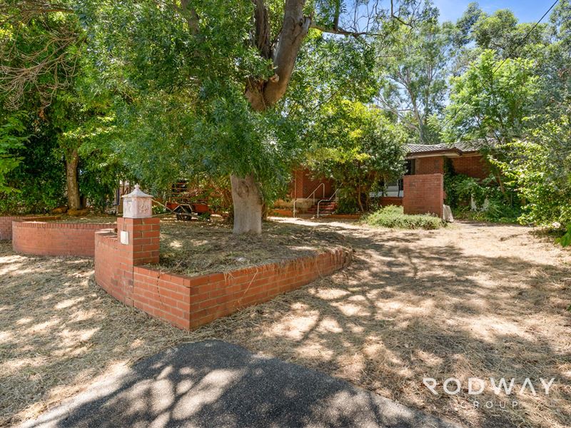 10 Edmund Tce, Kelmscott WA 6111