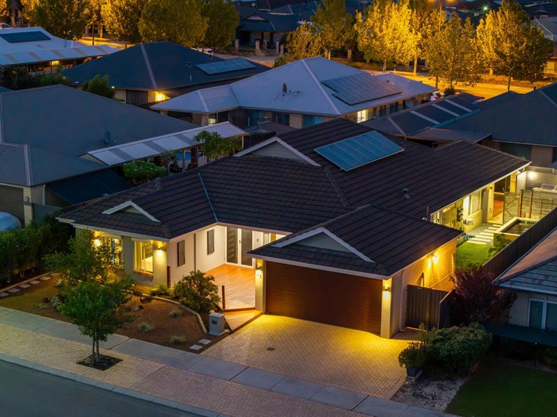 31 Dromedary Crescent, Aveley