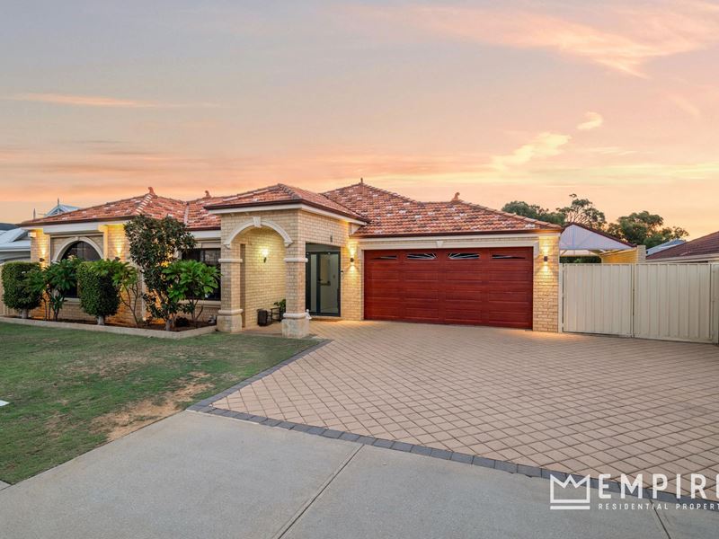 9 Carbine Way, Lake Coogee WA 6166