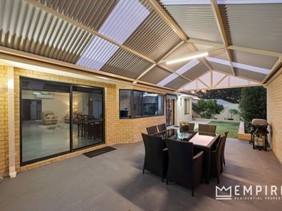 9 Carbine Way, Lake Coogee WA 6166