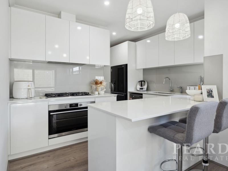 7B Wingala Grove, Kallaroo WA 6025